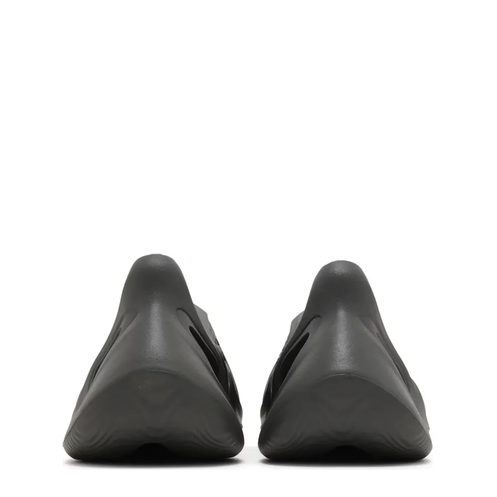 adidas Yeezy Foam RNNR Carbon ||Plus Clearance