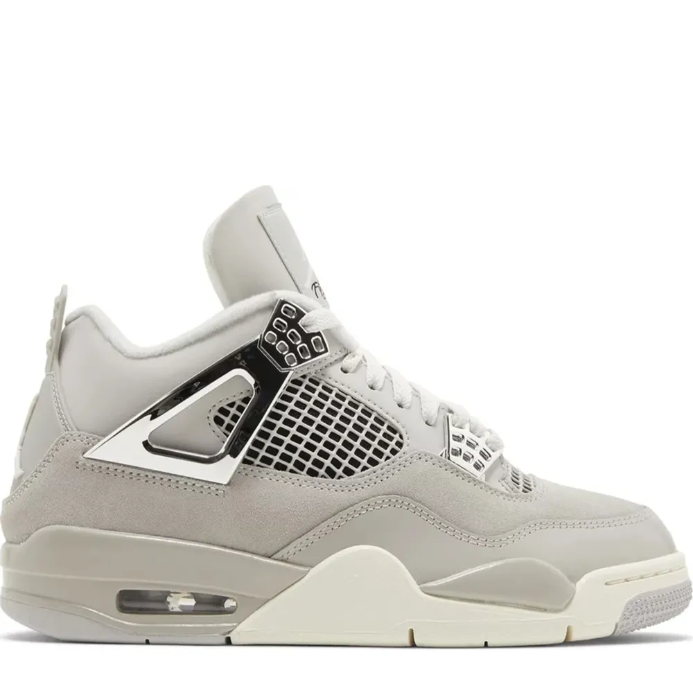 Jordan 4 Retro Frozen Moments (W)|Plus Sale
