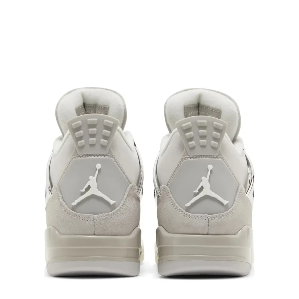 Jordan 4 Retro Frozen Moments (W)|Plus Sale