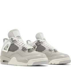 Jordan 4 Retro Frozen Moments (W)|Plus Sale