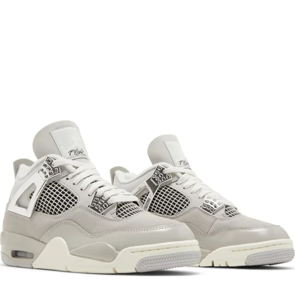 Jordan 4 Retro Frozen Moments (W)|Plus Sale