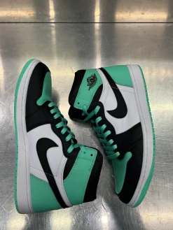 Jordan 1 Retro High OG Green Glow (Used)|Plus Fashion