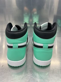 Jordan 1 Retro High OG Green Glow (Used)|Plus Fashion