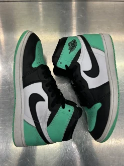 Jordan 1 Retro High OG Green Glow (Used)|Plus Sale