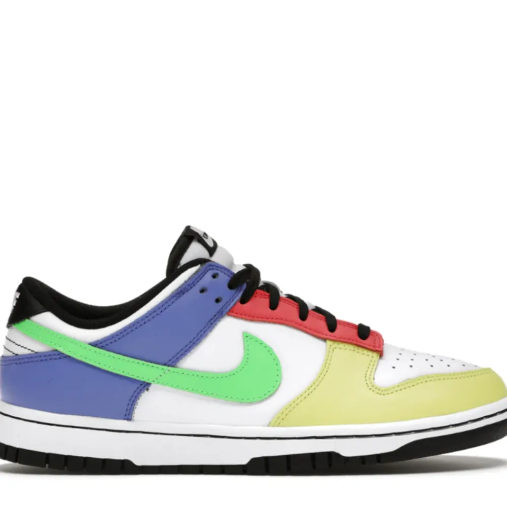 Nike Dunk Low Green Strike (W) ||Plus New